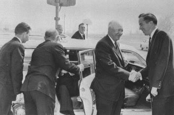 Eisenhower arrives at EHS 